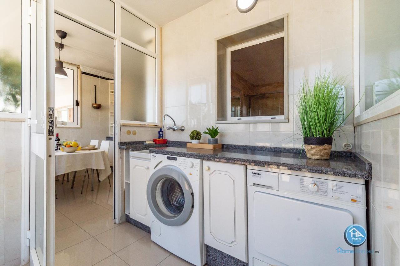 Super Exclusive With Free Parking Appartement